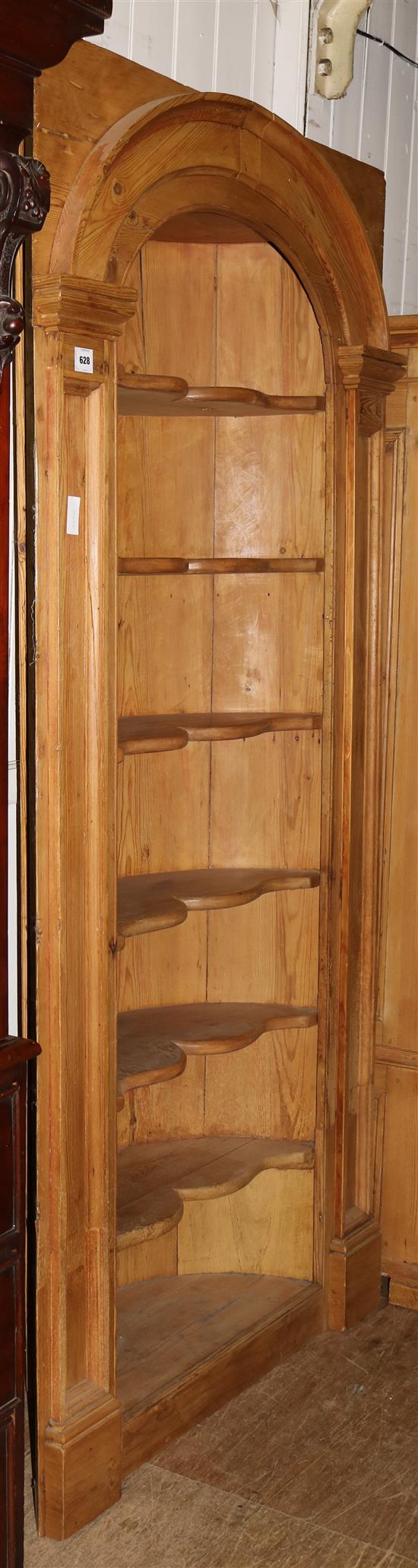 Tall pine barrel back corner cabinet(-)